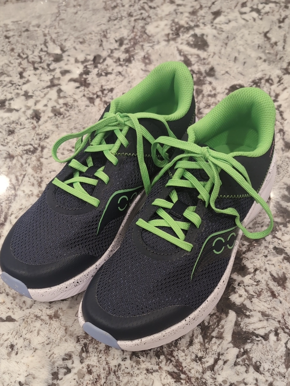 New - Saucony Kinvara 14 Kids Navy and Neon Green Athletic Sneakers